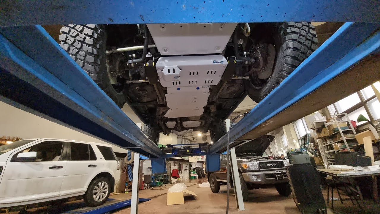 Подготовка Suzuki Jimny, защита фирма Rival, пороги ARB, стёкла на противотуманки. часть 1.