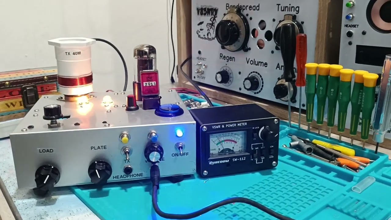 V85NPV - 40m CW QSO with USA - Single tube TRX 12V6GT
