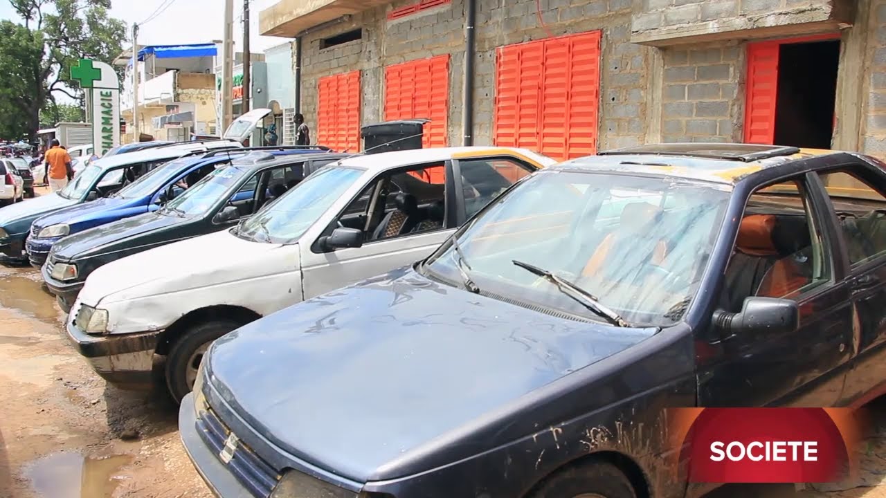 Transport  - Chauffeurs de taxis  clando , un métier qui résiste malgré la rude concurrence à Thiès
