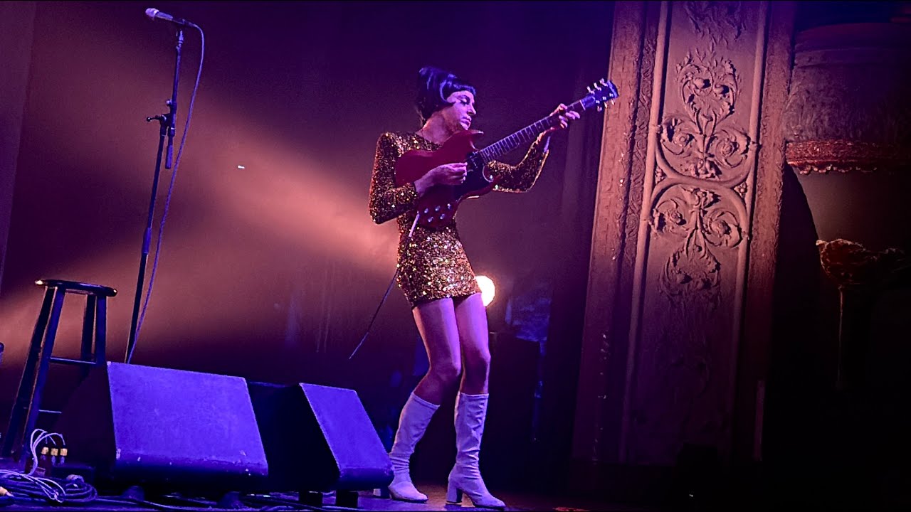 Cindy Lee - Live at Thalia Hall - Chicago, IL - 11/4/2025