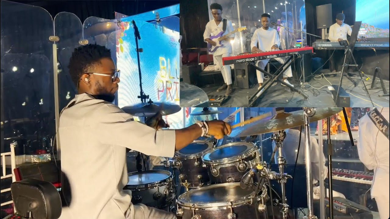 Musicians Came FIlled with the Holy Spirit  AFRICAN PRAISE