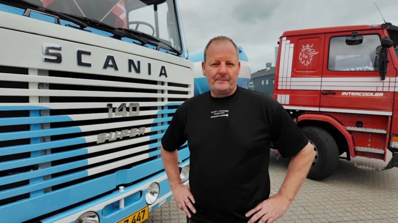 MAX HUNT - Scania 143