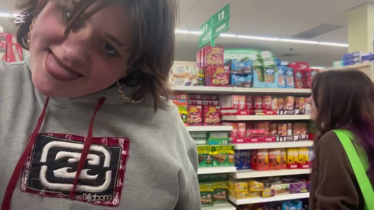Come shopping with us (sorry for the thumbnail ￼￼