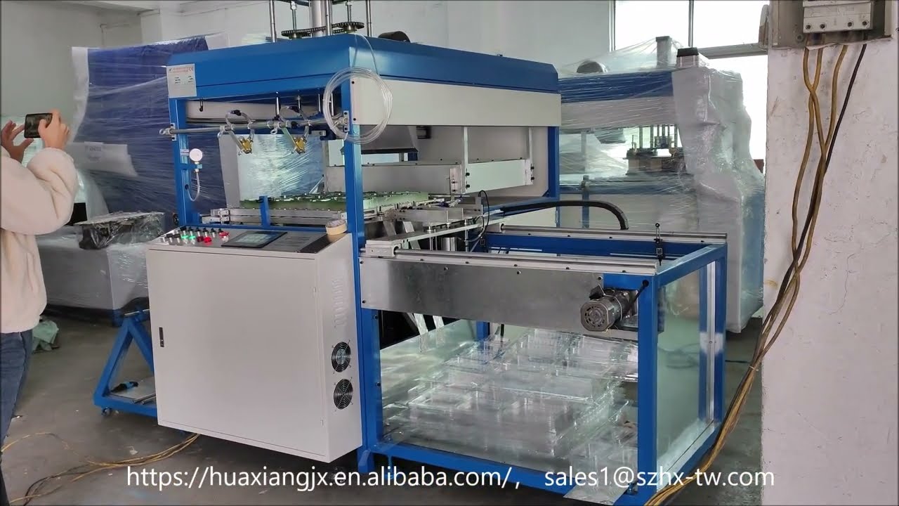 Fruit strawberry punnets  - Thermoforming Vacuum Forming Machine