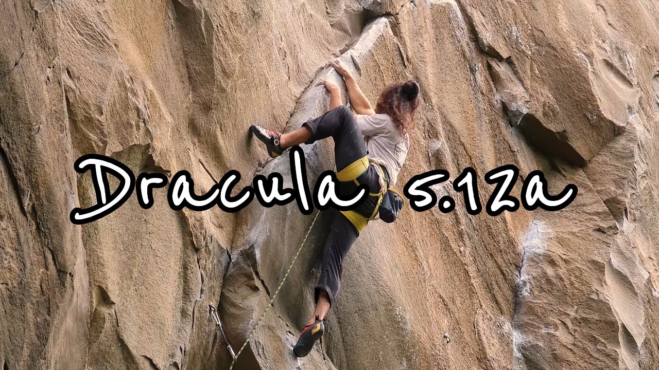 Dracula 5.12a (onsight) - Broughton Bluff