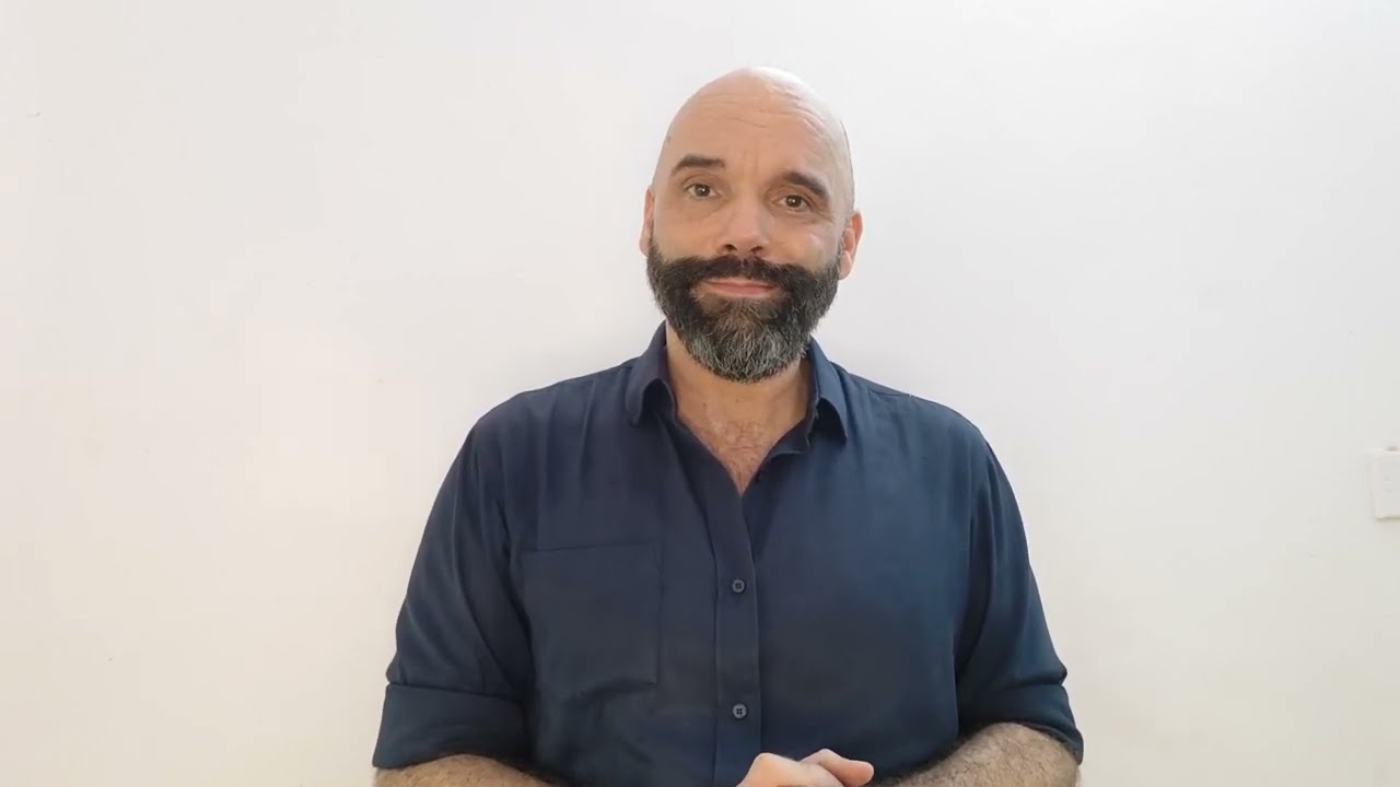 Quick Intro: Zachary Coffin (medium beard)