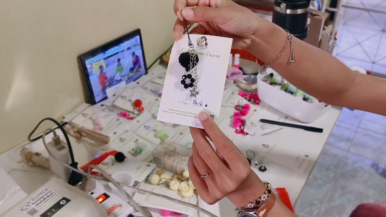 News packaging for cute phone charm