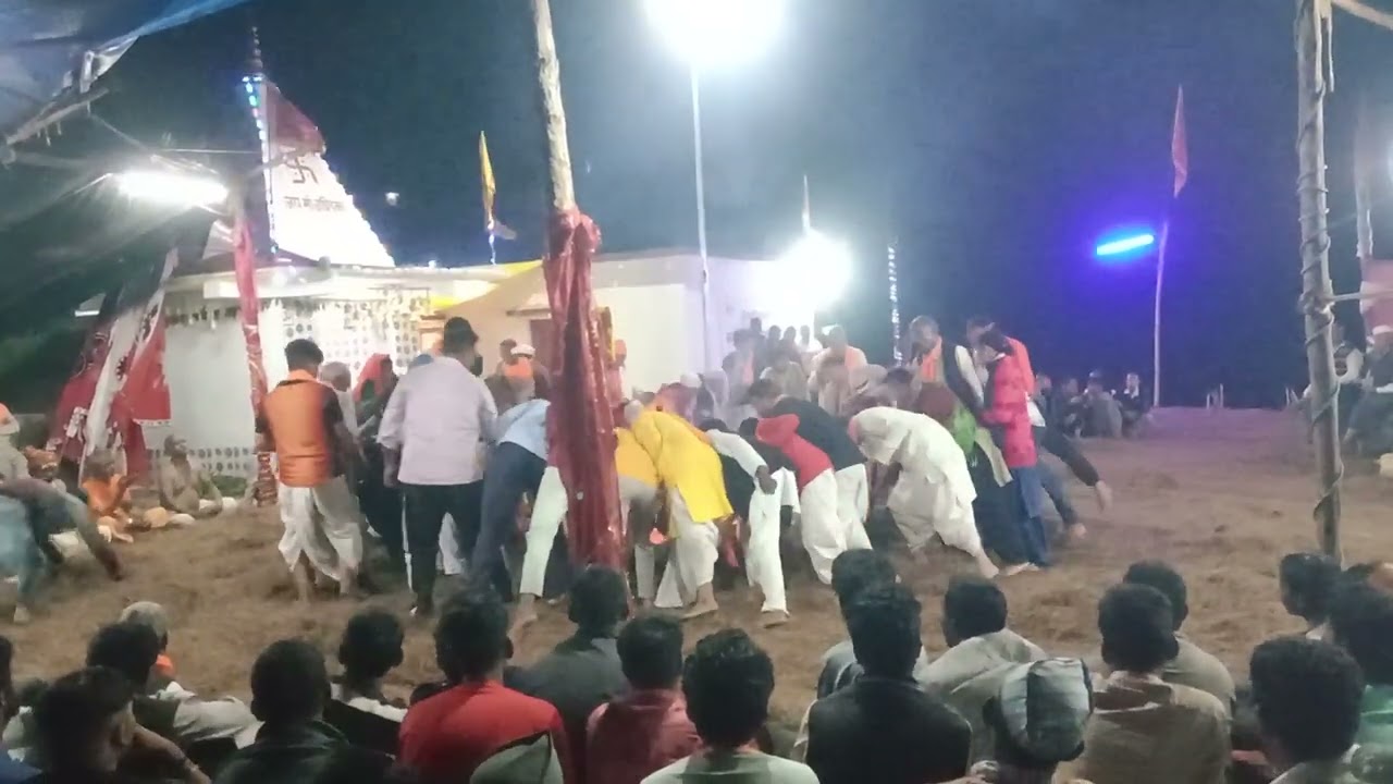 खतरनाक जातरा वीडियो #jatra #ढोल#uttarakhand #lifestory #देवी #देव #devotional #pahadiband #youtube