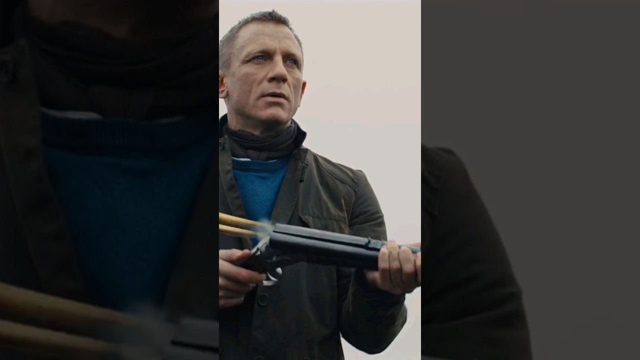 Daniel Craig uses a Anderson Wheeler 500 NE Double Rifle. Albert Finney. Skyfall (2012). Sam Mendes📽