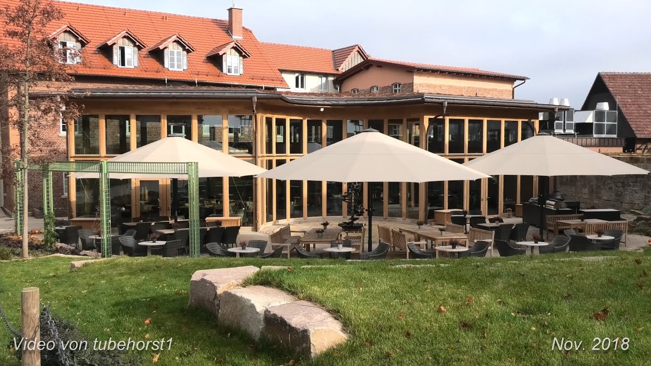 Hotel Brunnenhaus Schloss Landau im Nov. 2018 in 4K, von tubehorst1