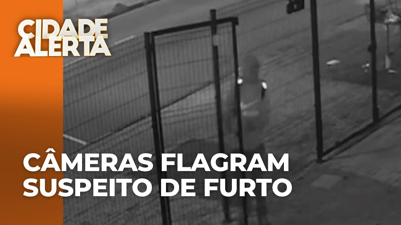 Suspeito é flagrado furtando loja de roupas com toda a calma do mundo