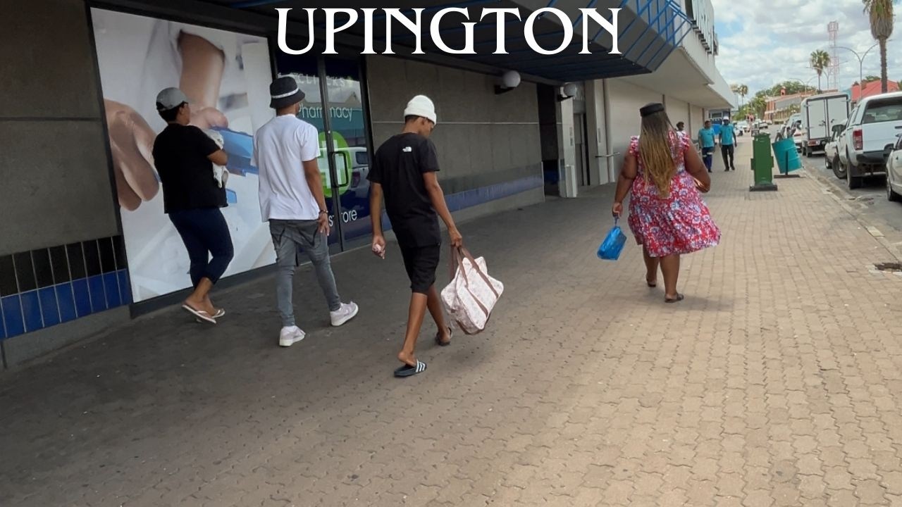 Walking Tour - Exploring the beautiful streets of Upington - Northern Cape, South Africa