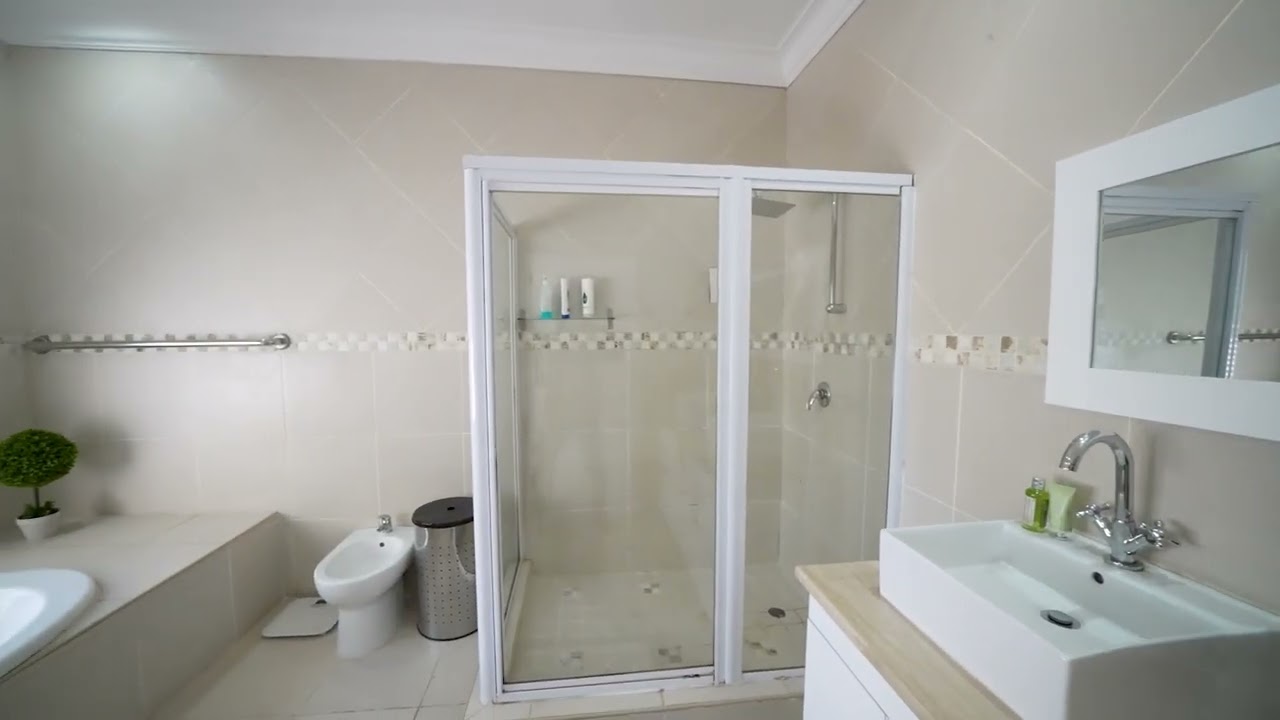 4 bedroom house with view Erasmusrand