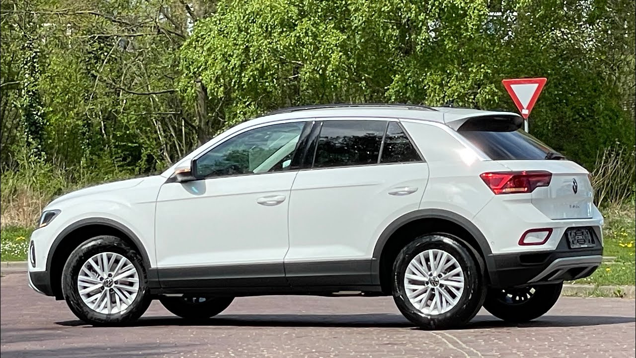 Volkswagen NEW T-roc Life 2022 in 4K Pure White 16 inch Chester Walk around & Detail inside