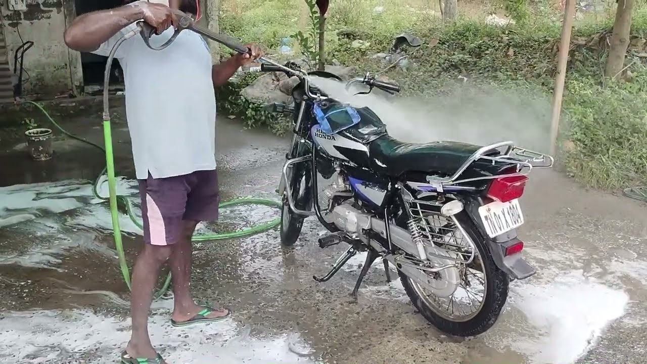 Bike wash/Byk water wash/hero honda splendor wash