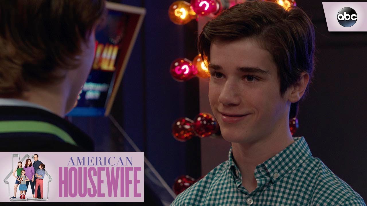 Oliver and Cooper Make Up &ndash; American Housewife