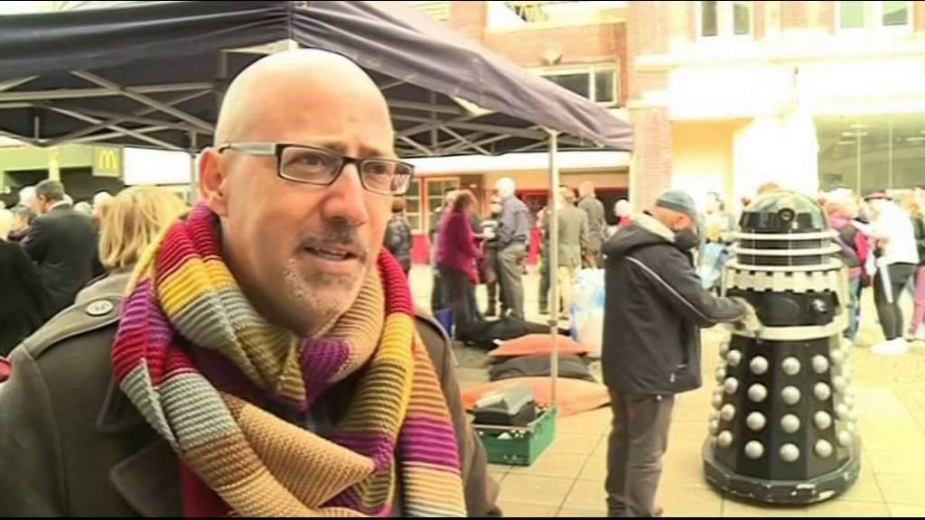 Boscombe TARDIS Police Box opening - Doctor Who fans