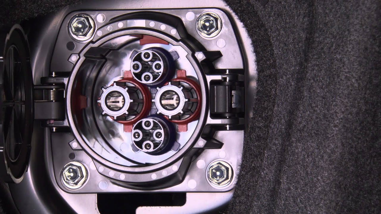 2016 Toyota Mirai video presentation
