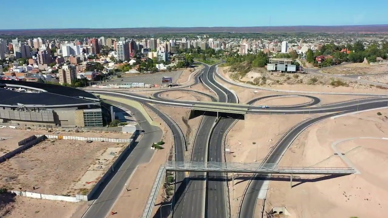 Mediodía del 29 de Marzo 2020 en la Ciudad de Neuquén - HD - Drones NQN