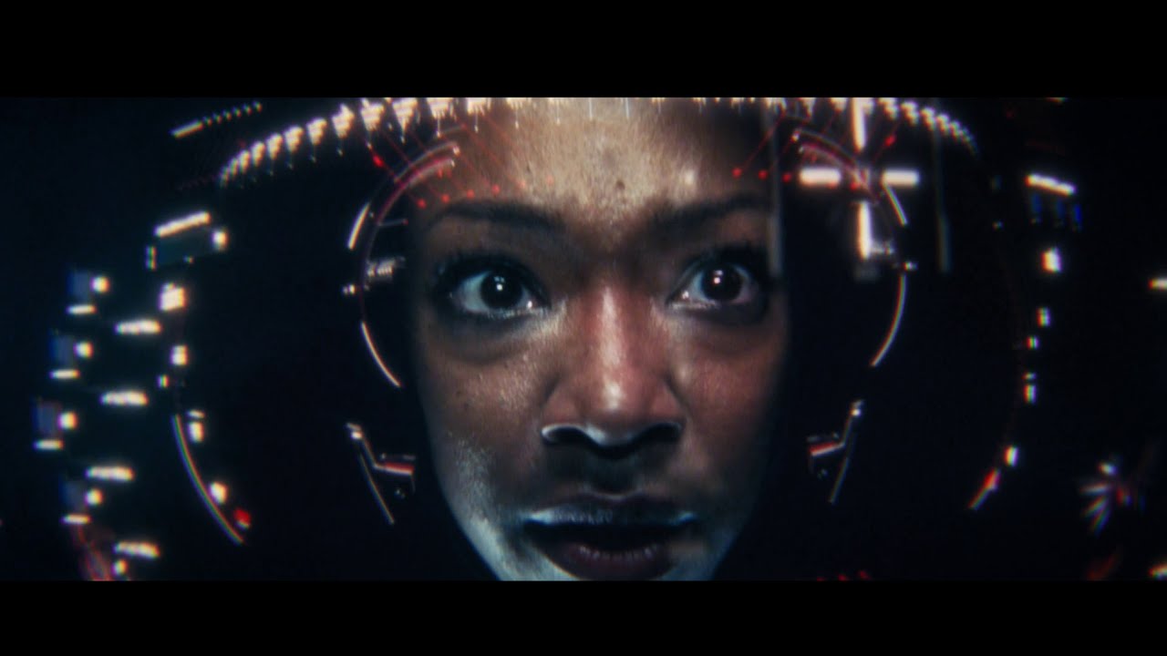 Burnham flies away - Star Trek Discovery S02E14 Such Sweet Sorrow Part Two