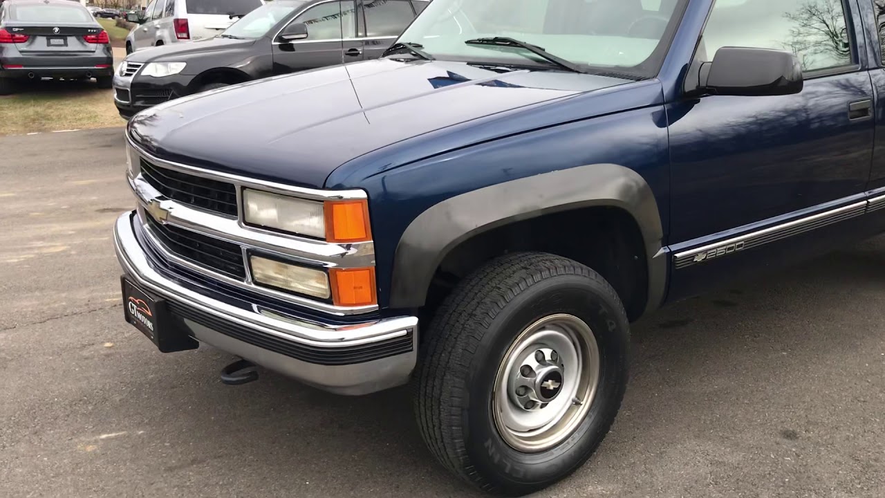 1999 Chevrolet Suburban LT 2500 4WD SUV 7.4L V8 3/4 Ton Chevy Box