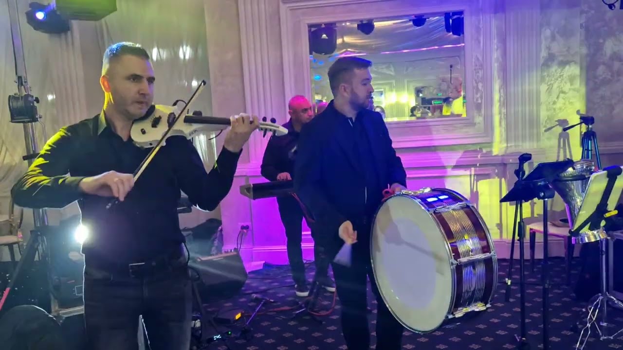Hore instrumentale  Colaj  LIVE Onyx Band Iasi Formatie nunta Iasi Muzica nunta botez Iasi
