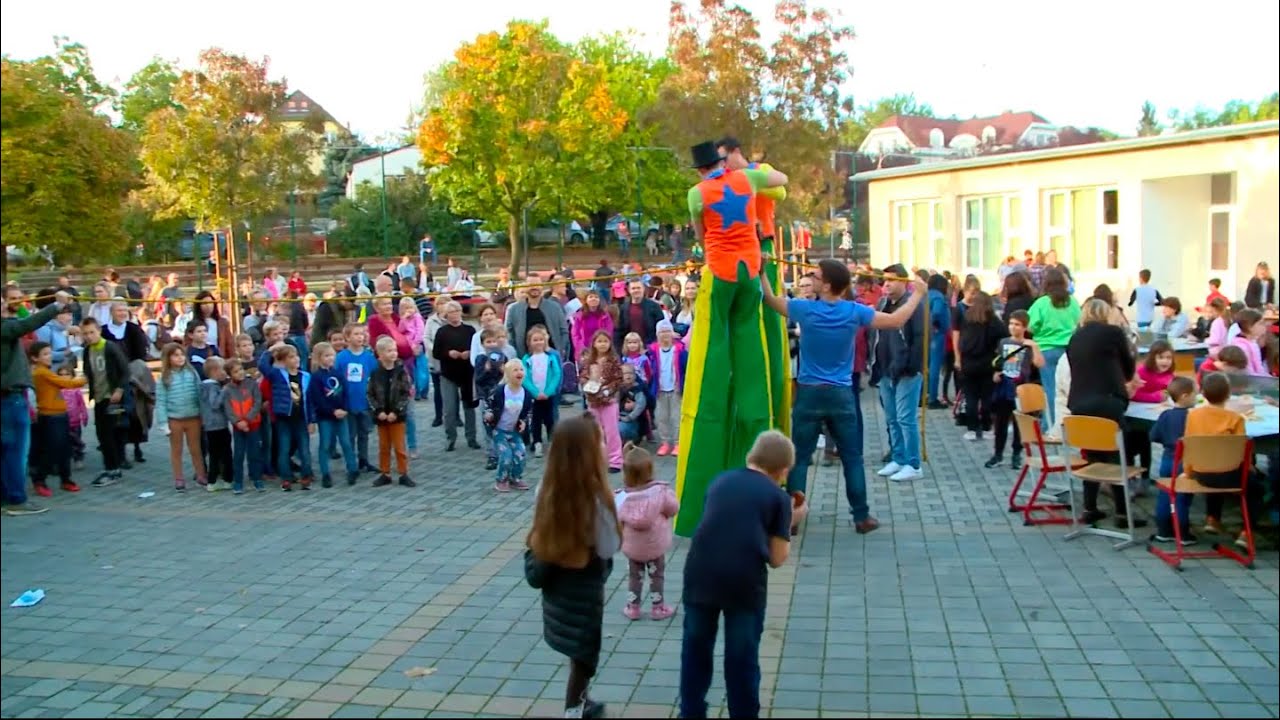 Vásári forgatag a Herman Ottó Általános Iskolában