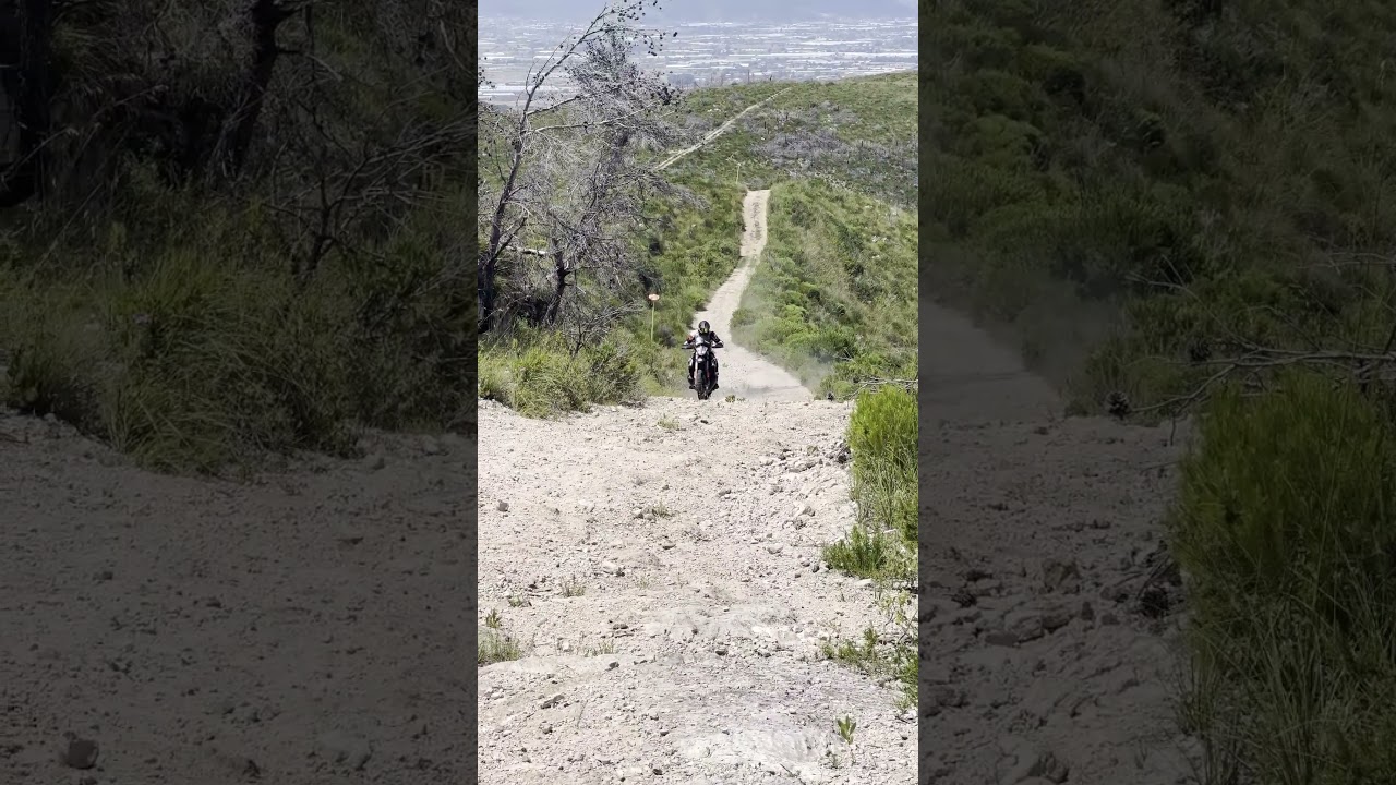 Una delle cose da non fare assolutamente con una maxi enduro!