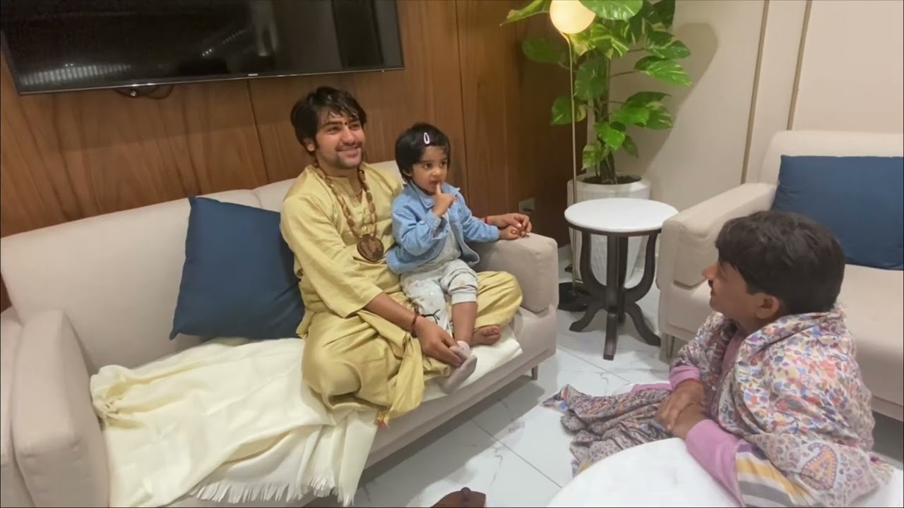 जब बागेश्वर धाम सरकार से मिली मनोज तिवारी की बेटी तो कैसे शुरू हुई राम कथा | Bageshwar Dham Sarkar