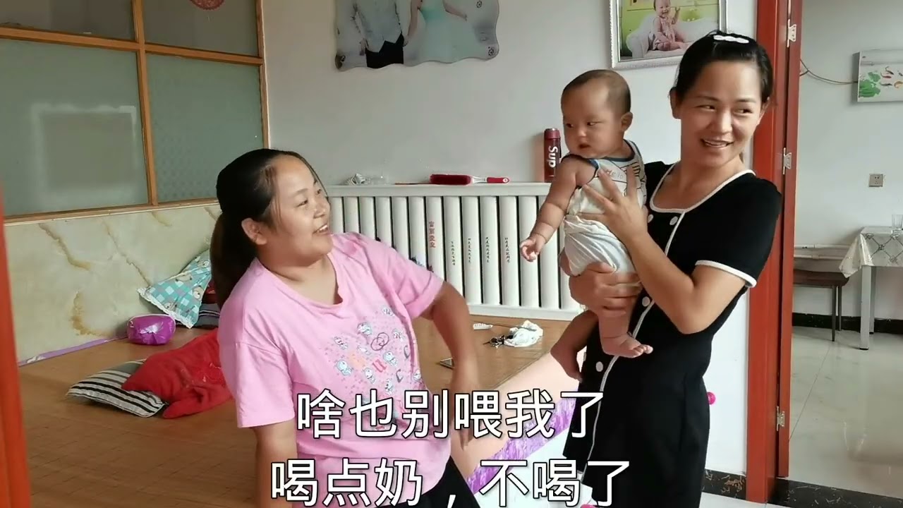 外甥6个月该吃辅食了，大园特意送来土鸡蛋，二姐激动的非要回礼