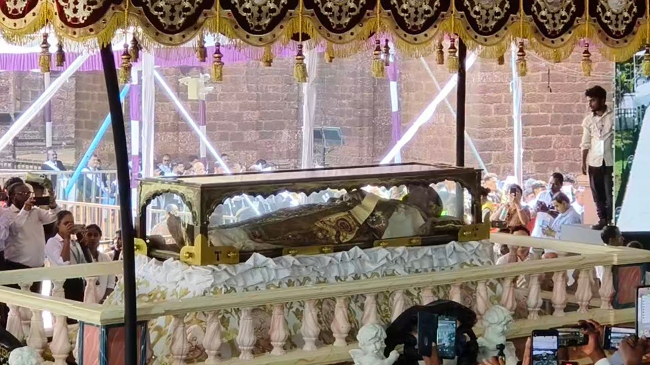 SFX EXPOSITION: St. Francis Xavier's relics procession from Bom Jesus Basilica
