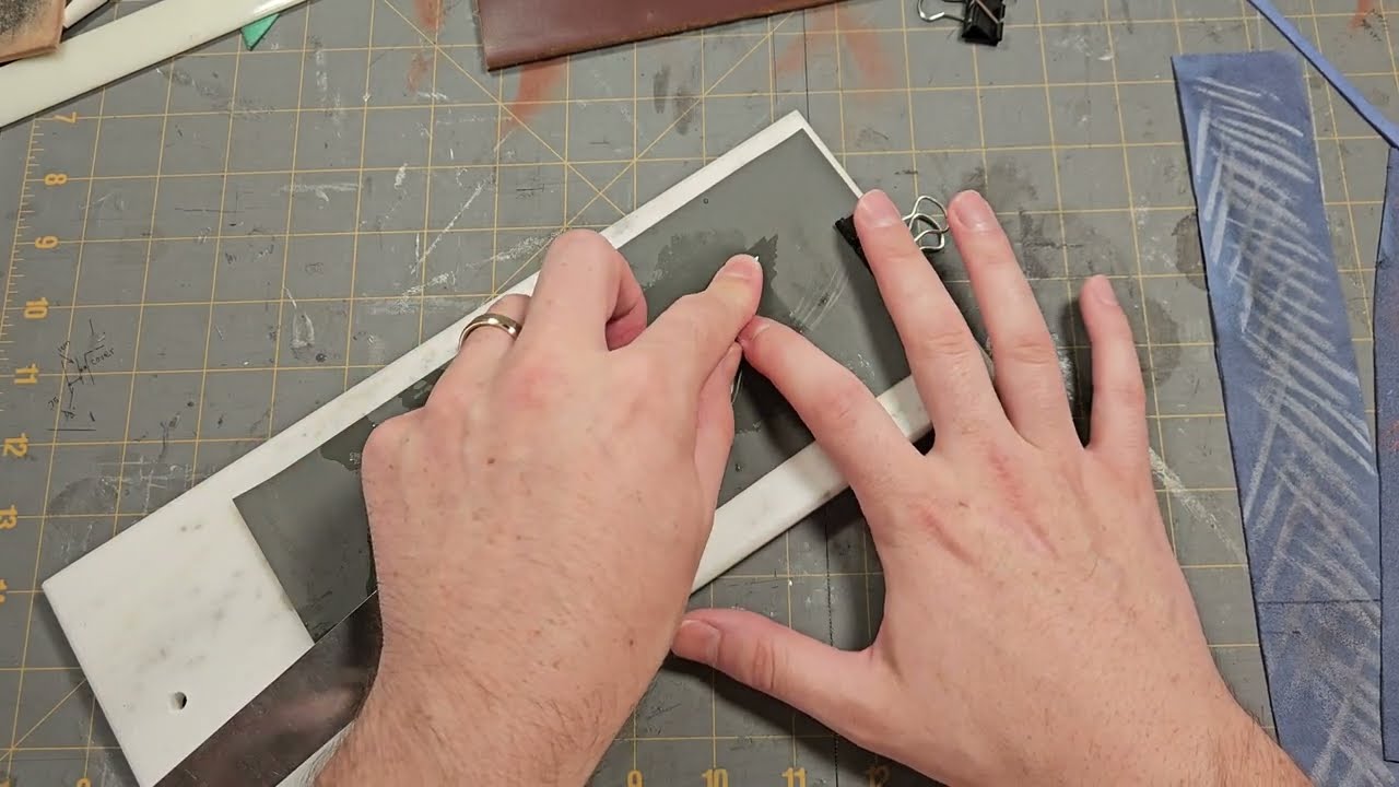 How I sharpen a leather skiving knife