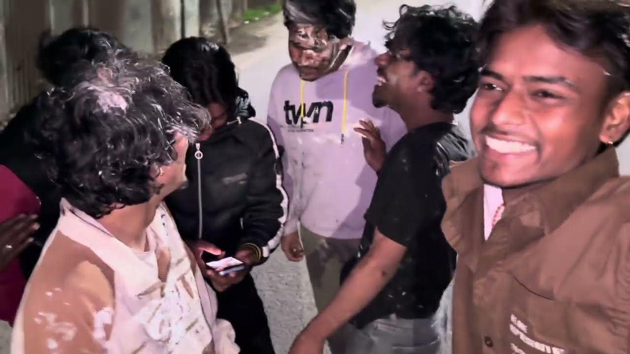 @Karnnvlogger happy birthday bro 🥳🤯🤣#viral #youtube #vlog #funny 