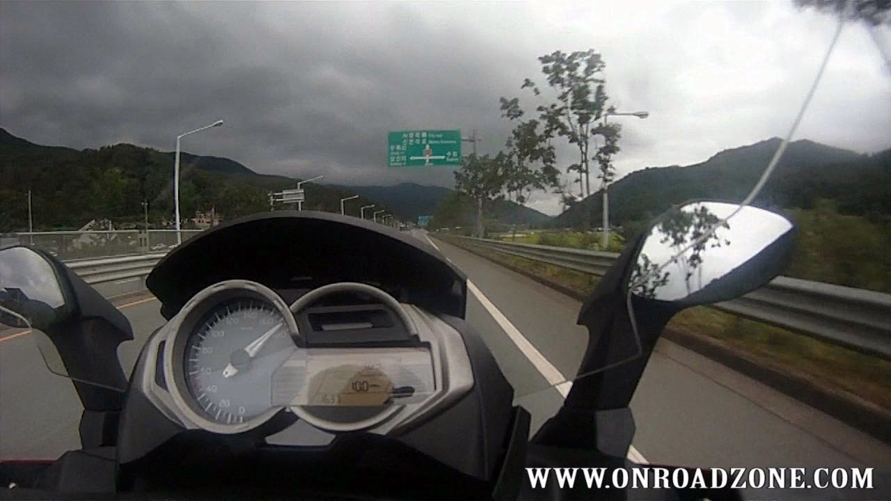BMW C650GT onboard movie video. (Camone Infinity 720p HD) 0-100km/h & maxspeed