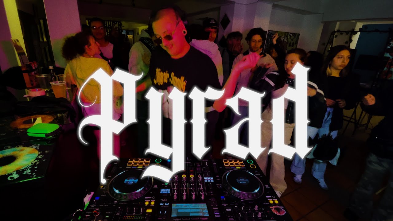 UK Garage & Hard Trance Mix at a Bogotá Art Gallery Party | Pyrad