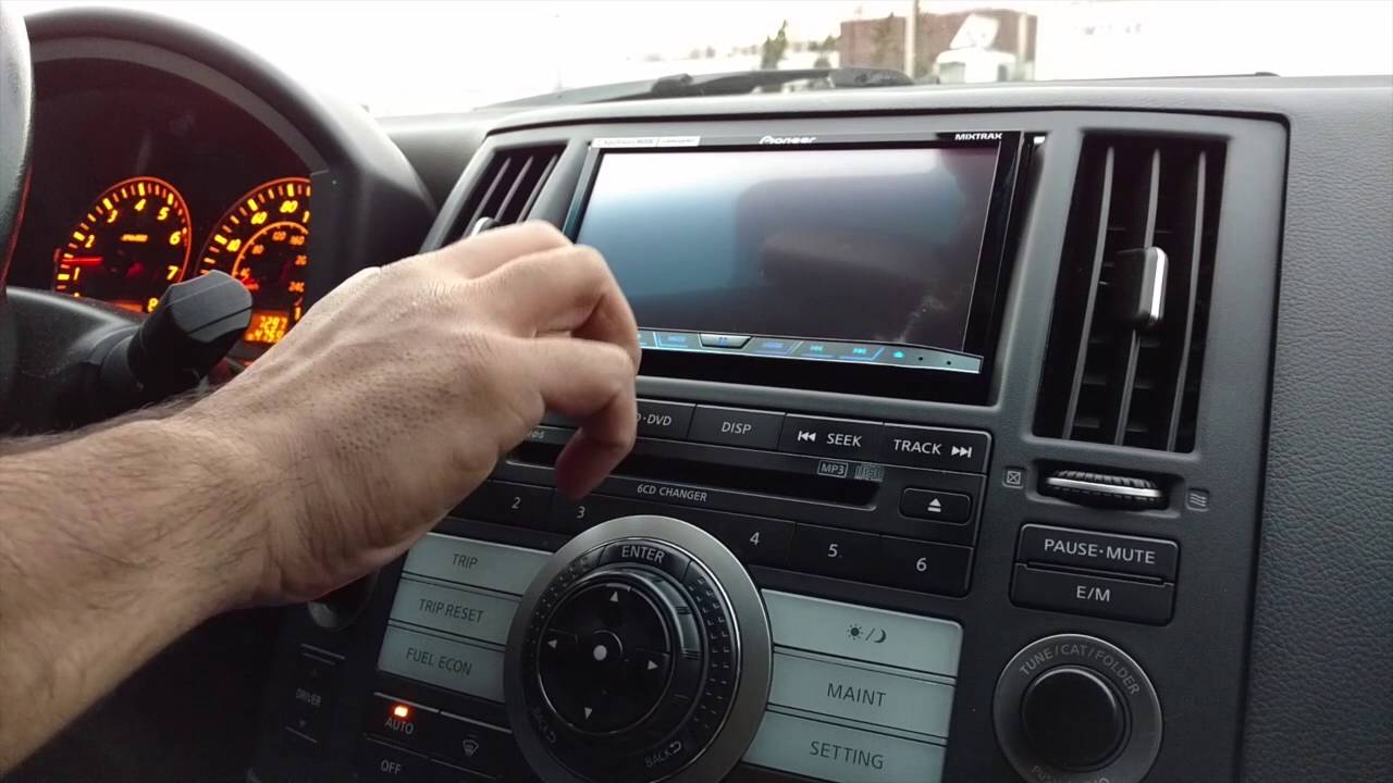 2004 Infiniti FX35 Custom Radio Install