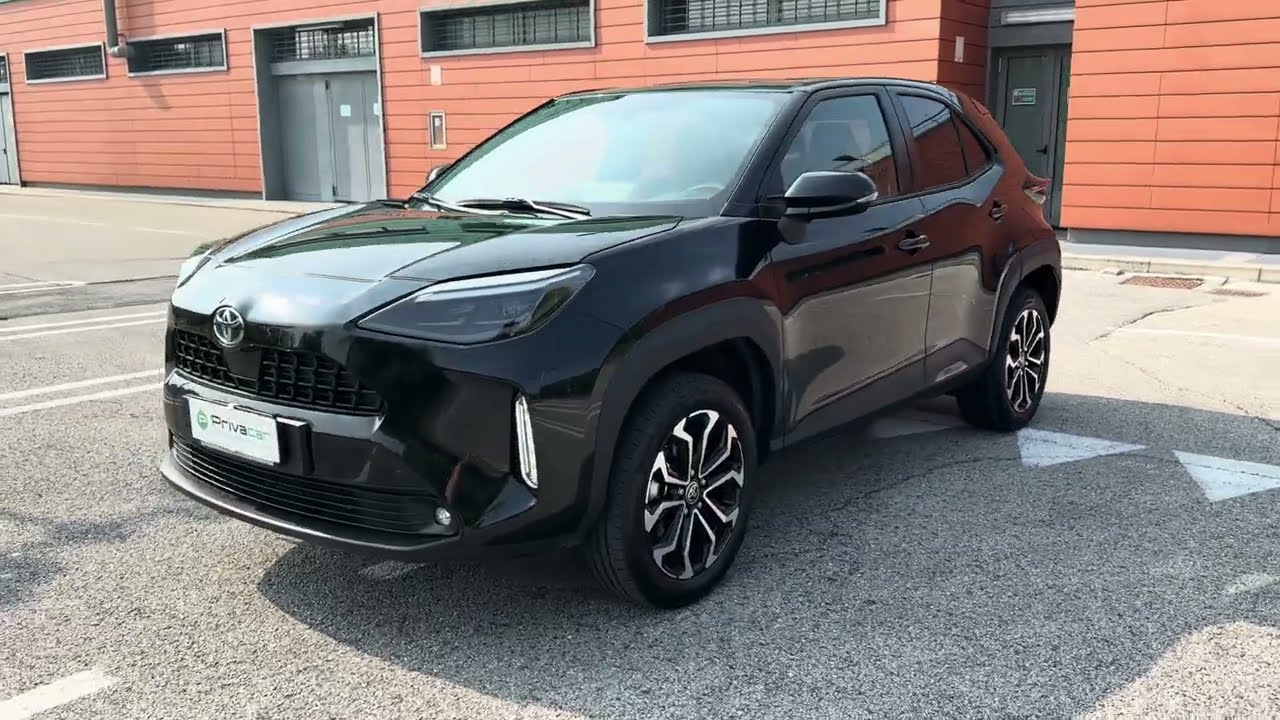 TOYOTA Yaris Cross 1.5 Hybrid 5p. E-CVT Trend - Privacar Padova Ovest