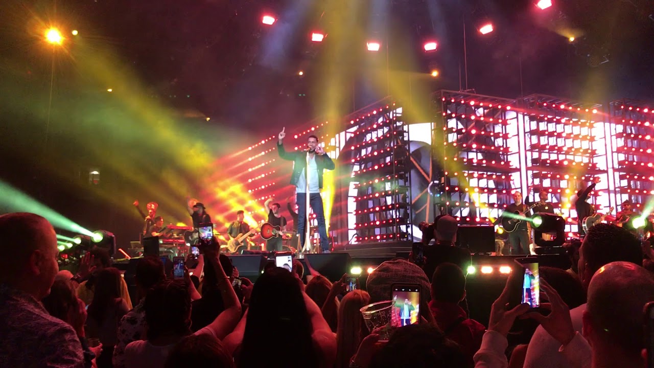 Romeo Santos Air Canada Centre Por un segundo Eres Mia