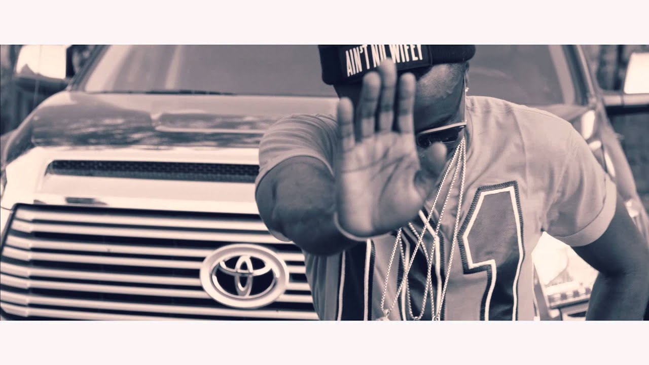 Criss Waddle ft Mugeez 