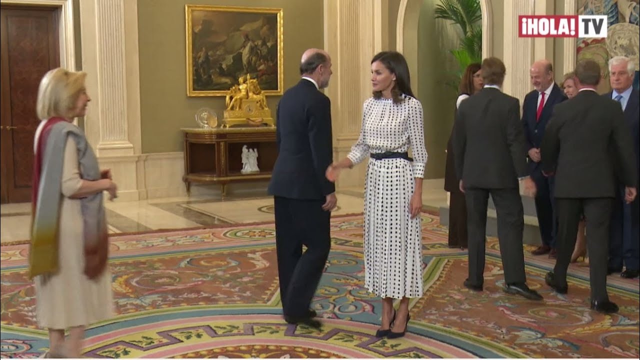 Los looks de lunares que más han favorecido a la reina Letizia | ¡HOLA! TV