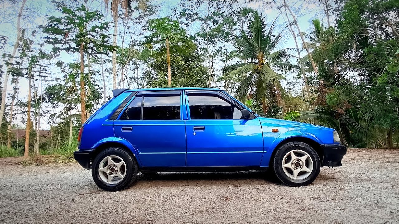 Dijual Mobil Bekas Daihatsu Charade CS glowing nyaman