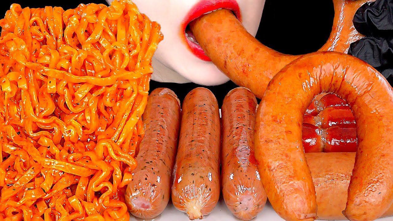 ASMR MUKBANG | SPICY CARBO FIRE NOODLES SAUSAGES 까르보불닭볶음면 킬바사소세지 먹방 EATING SOUNDS 咀嚼音 | ZOEY ASMR