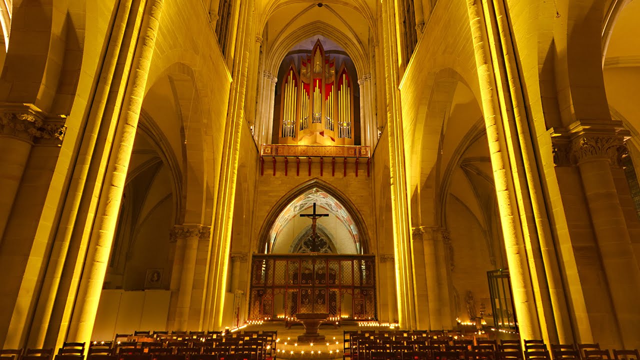 Magdeburger Dom: Mayday! 2015 - Woody - Sojus Neruschimy (Nationalhymne: Ex-UdSSR)