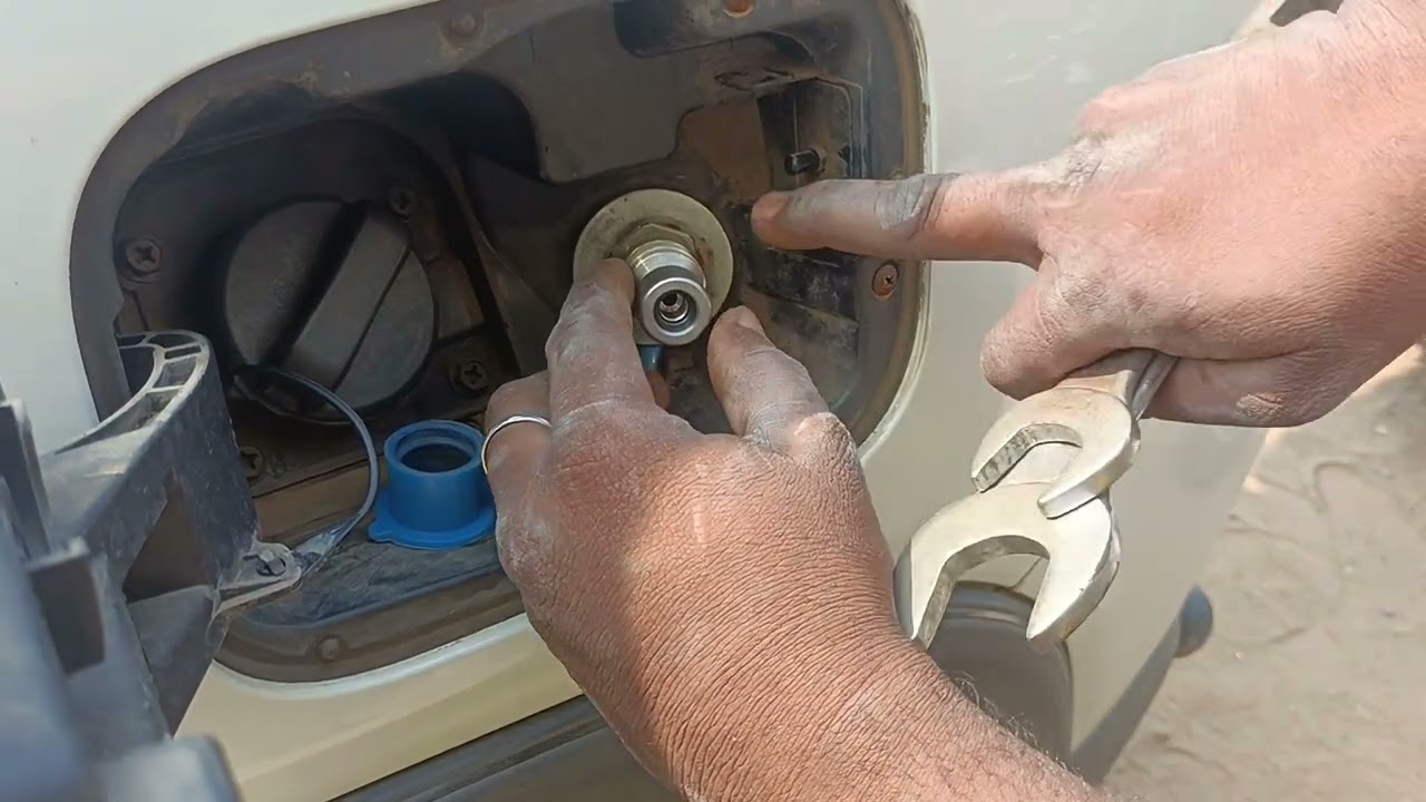 CNG gas feeling, car cng leakage, problem solid gas mechanic Ramana Kakinada 9491113246,8341484484