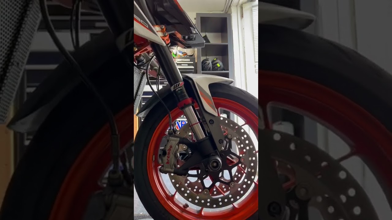 Duke 890R Andreani fork kit noise
