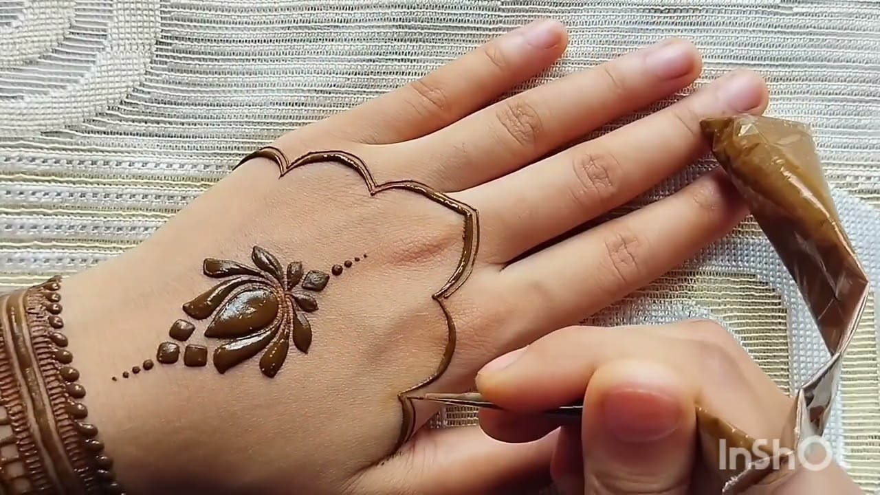 Beautiful stylish back hand mehndi design | Simple lotus mehndi design | Easy mehndi design| mehndi