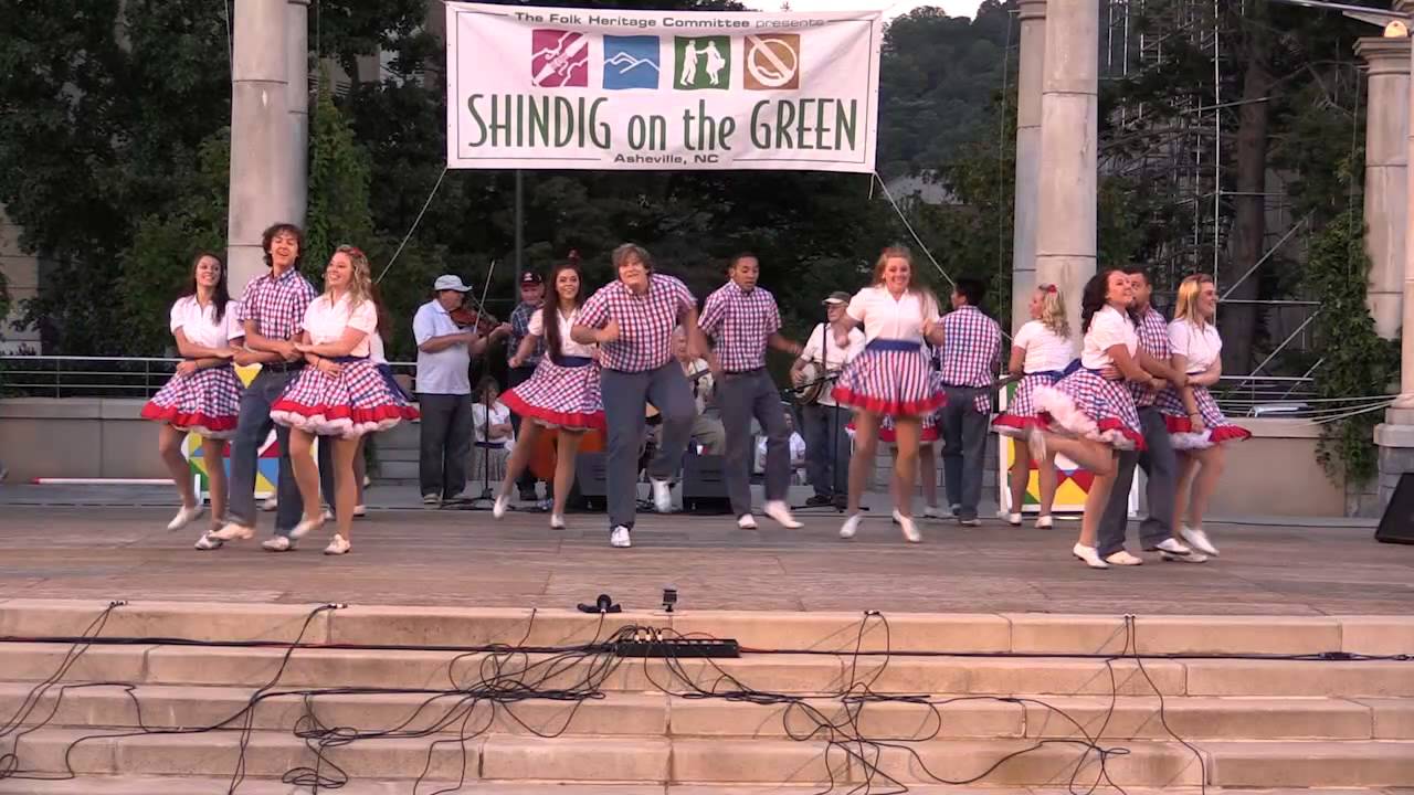 Bailey Mountain Cloggers at Shindig on the Green