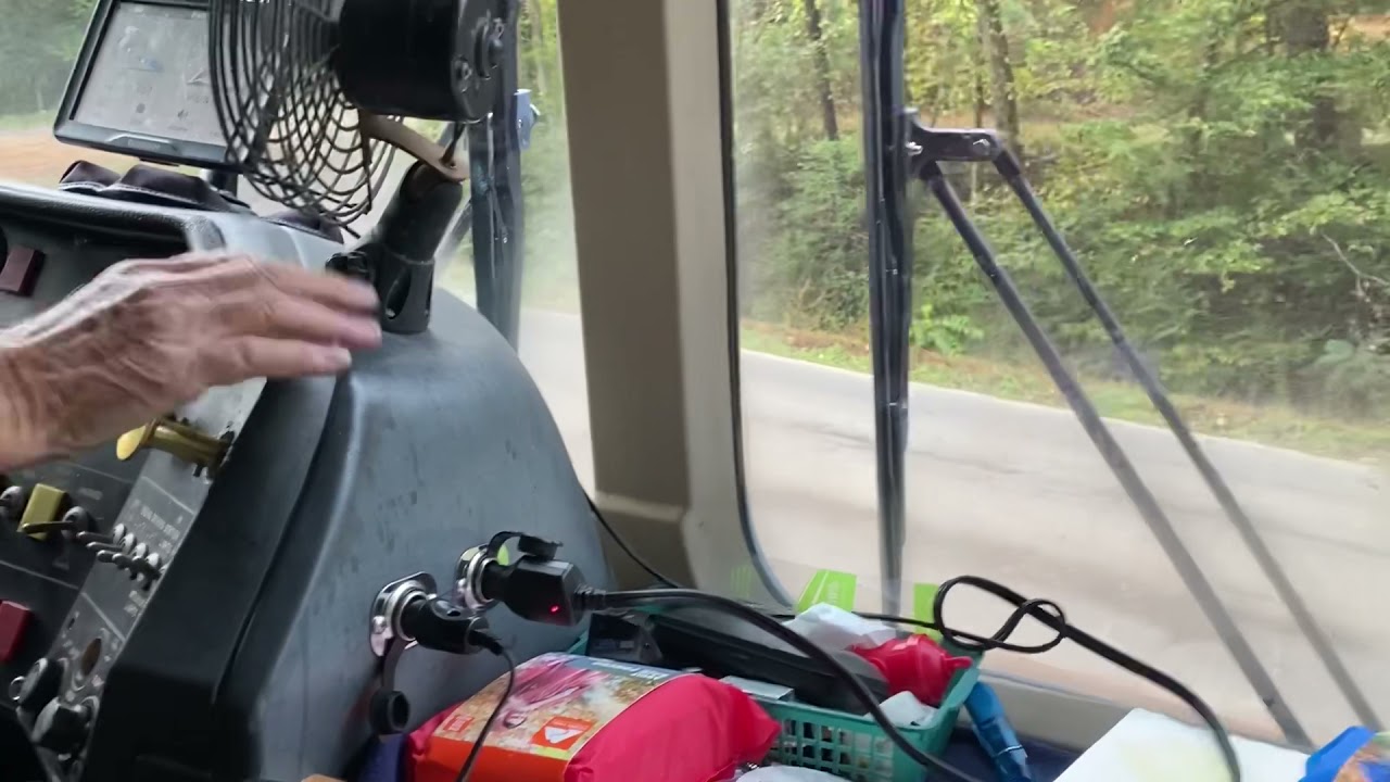 Eagle bus test drive.  Cold start detroit diesel 6v92TA