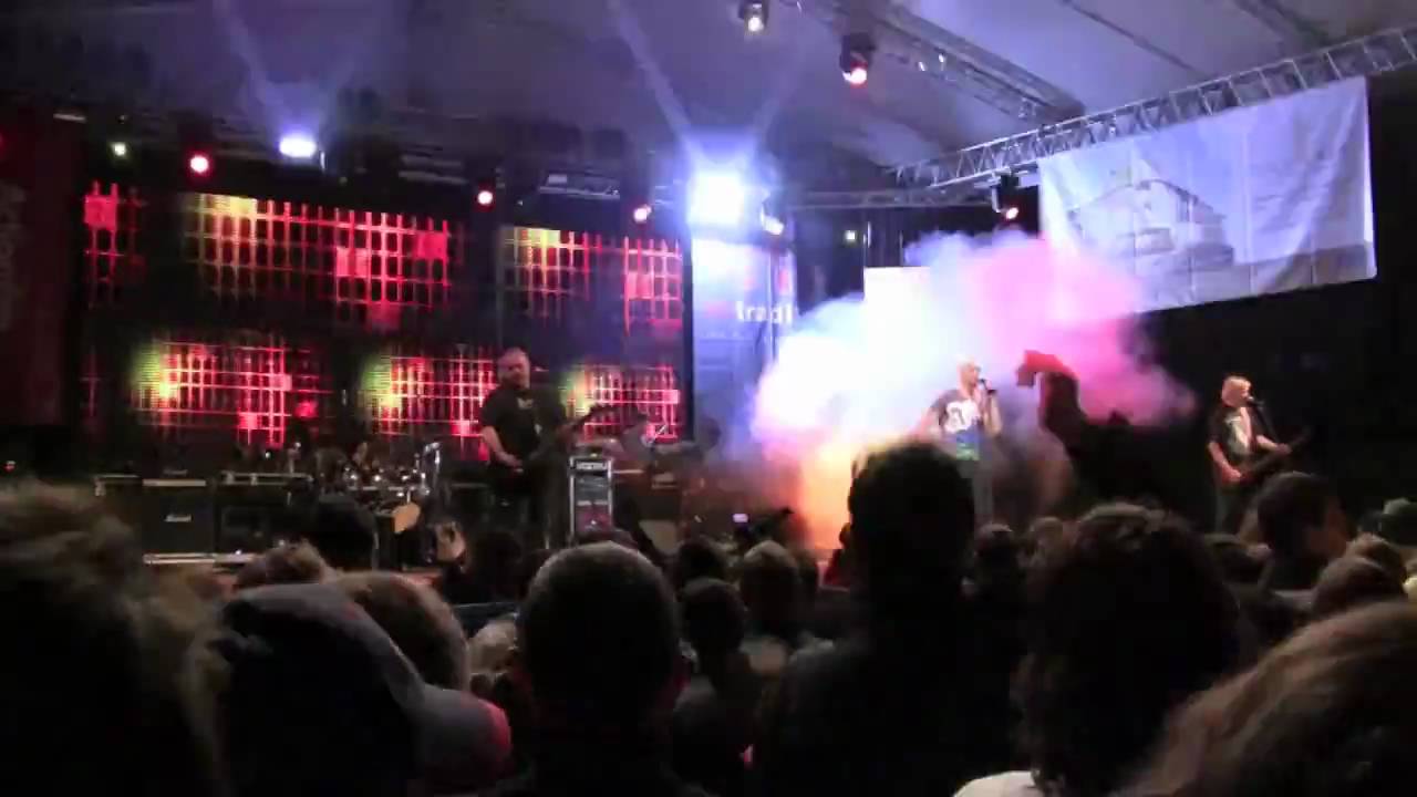 Voltaj - Povestea Oricui (live)