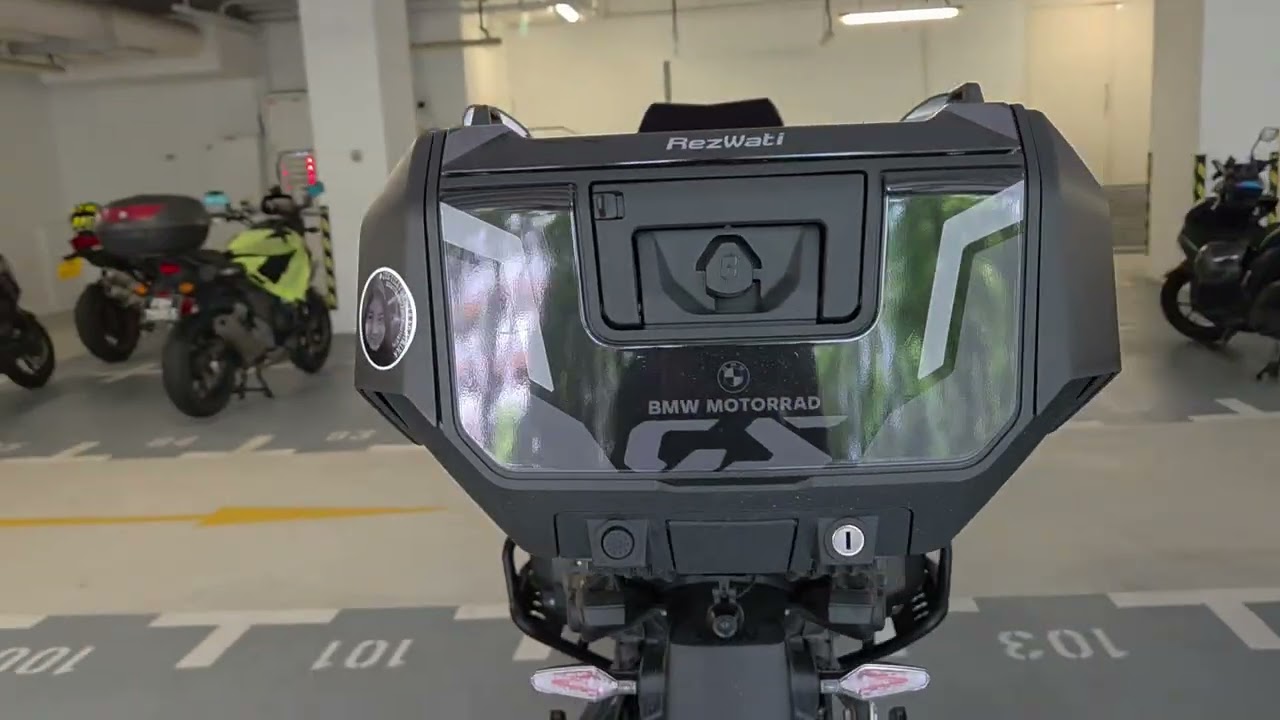 BMW R1300 GS Tripple Black! Have u seen it yet??